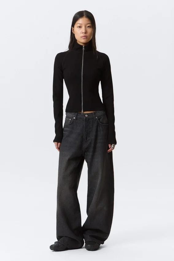 Top ajustado de manga larga con cuello alto y cremallera – Negro Top ajustado de manga larga con cuello alto y cremallera – Negro