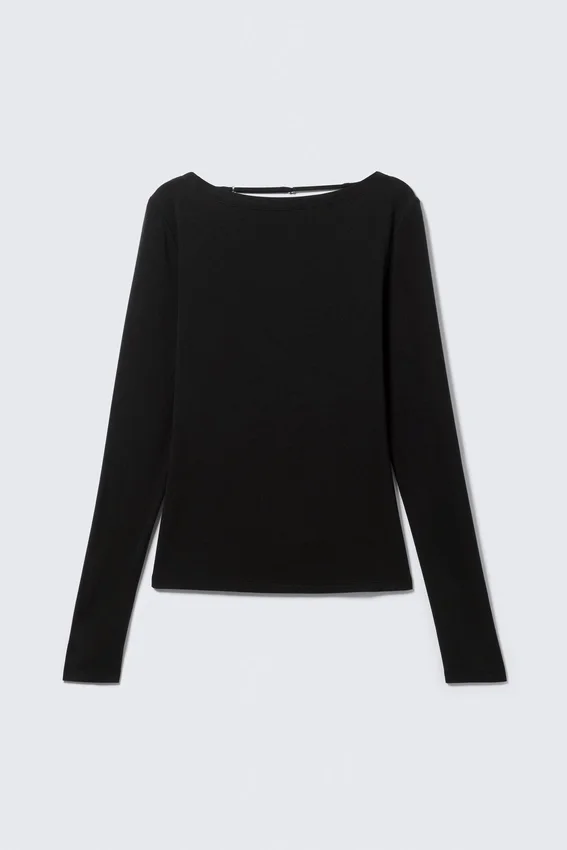 Top ajustado de manga larga con espalda abierta – Negro Top ajustado de manga larga con espalda abierta – Negro