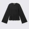 Top ajustado de manga larga – Negro Top ajustado de manga larga – Negro