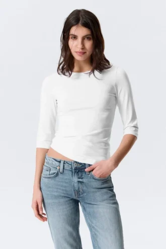Top ajustado de manga tres cuartos – Blanco