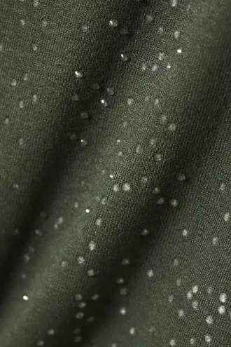 Top ajustado estampado con pedrería – Verde caqui oscuro