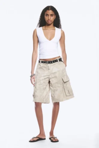 Top ajustado sin mangas con cuello en V – Blanco