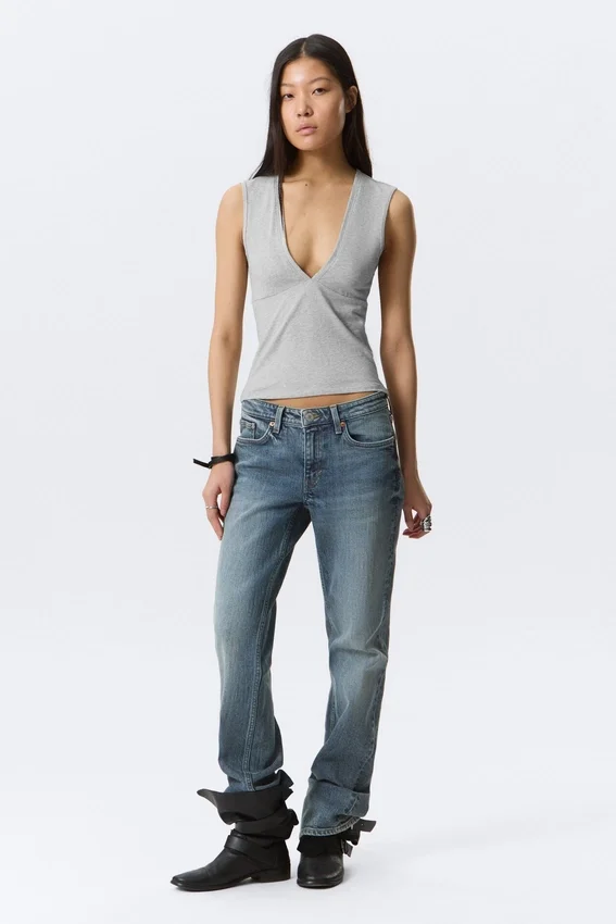 Top ajustado sin mangas con cuello en V – Gris claro jaspeado Top ajustado sin mangas con cuello en V – Gris claro jaspeado