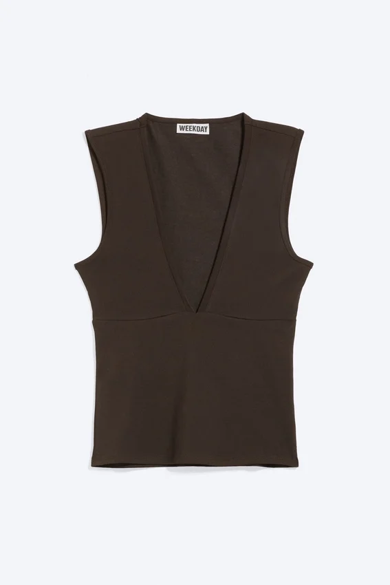 Top ajustado sin mangas con cuello en V – Marrón oscuro Top ajustado sin mangas con cuello en V – Marrón oscuro