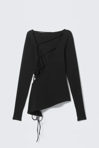 Top asimétrico de manga larga con espalda cruzada – Negro