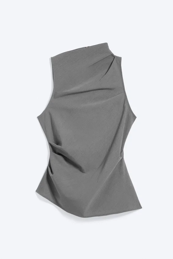 Top asimétrico sin mangas de sarga – Rayas diplomáticas en gris empolvado Top asimétrico sin mangas de sarga – Rayas diplomáticas en gris empolvado