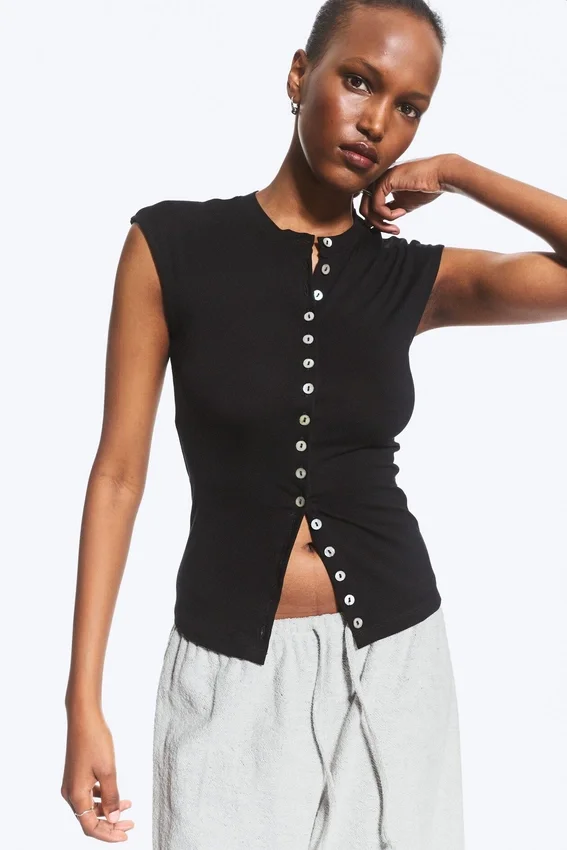 Top con botones de perla – Negro – Botones de perla Top con botones de perla – Negro – Botones de perla