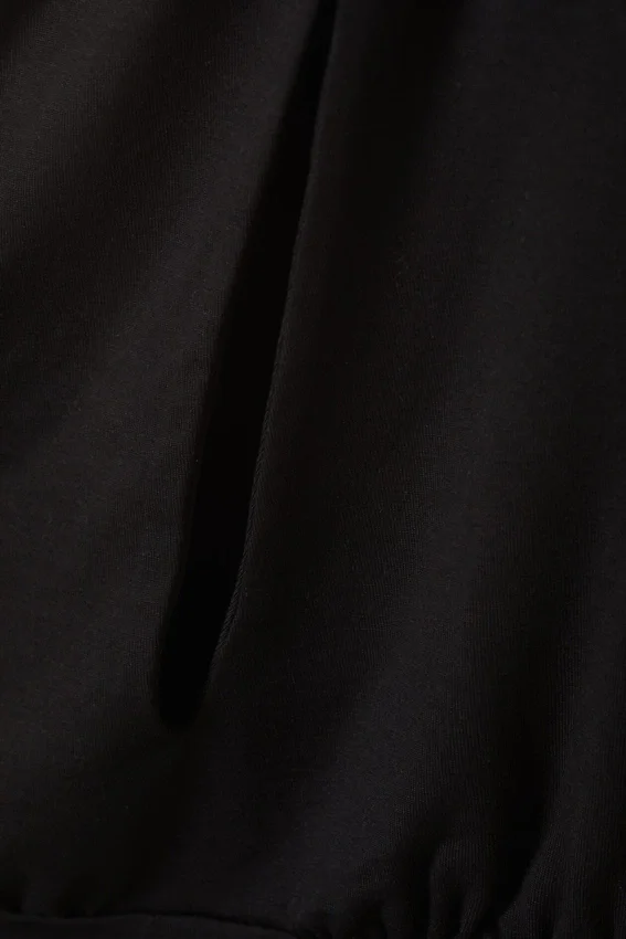 Top con corte en un hombro – Negro Top con corte en un hombro – Negro