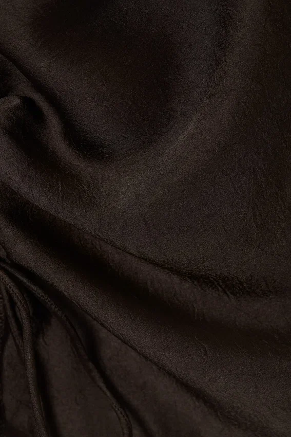 Top con cuello barco, fruncido y mangas acampanadas – Marrón oscuro Top con cuello barco, fruncido y mangas acampanadas – Marrón oscuro