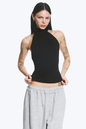 Top con cuello halter drapeado – Negro