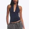 Top con cuello halter profundo – Azul oscuro Top con cuello halter profundo – Azul oscuro