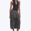 Top con cuello halter profundo – Azul oscuro Top con cuello halter profundo – Azul oscuro