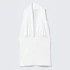 Top con cuello halter profundo – Blanco Top con cuello halter profundo – Blanco