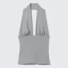 Top con cuello halter profundo – Gris empolvado Top con cuello halter profundo – Gris empolvado