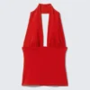 Top con cuello halter profundo – Rojo Top con cuello halter profundo – Rojo