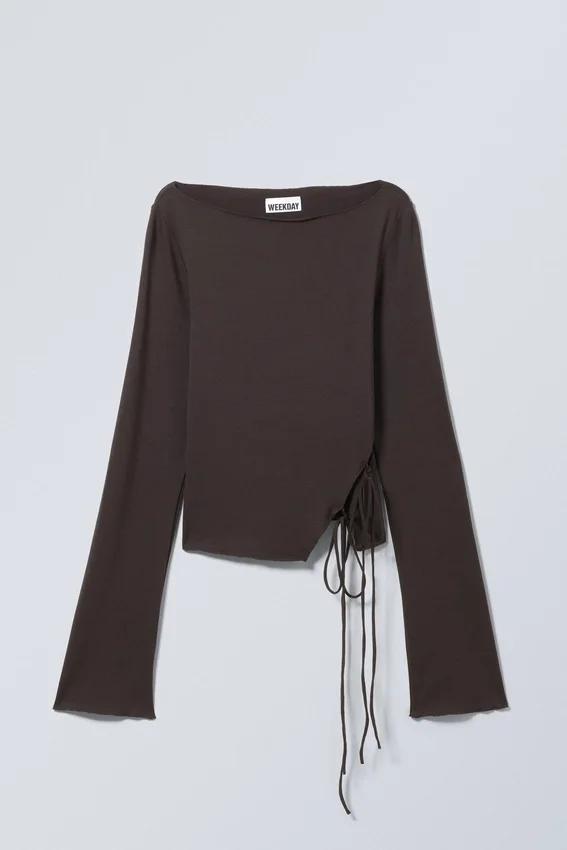 Top con lazo lateral – Marrón oscuro Top con lazo lateral – Marrón oscuro