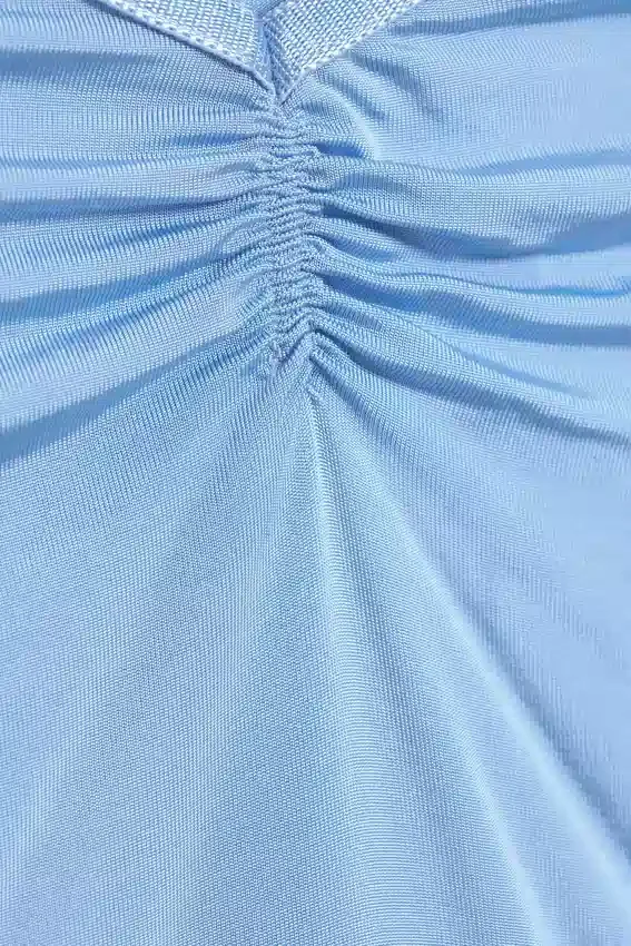Top con tirantes y cuello en V – Azul Top con tirantes y cuello en V – Azul