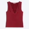 Top con tirantes y cuello en V – Rojo oscuro Top con tirantes y cuello en V – Rojo oscuro
