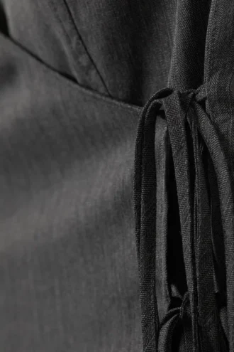Top cruzado asimétrico con tirantes – Gris oscuro jaspeado