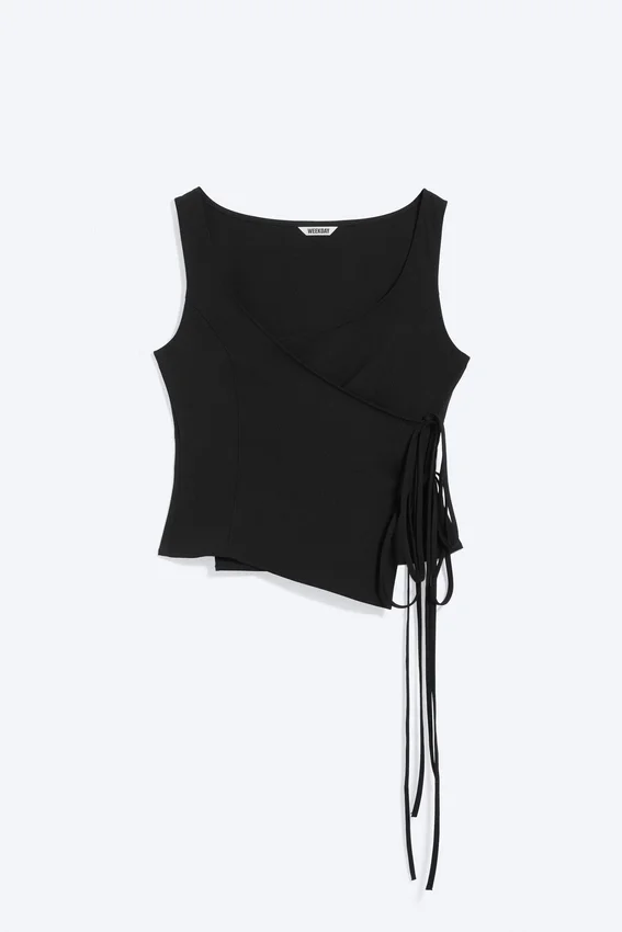 Top cruzado asimétrico con tirantes – Negro Top cruzado asimétrico con tirantes – Negro
