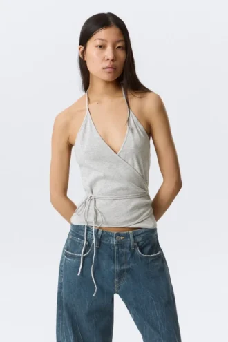 Top cruzado con cuello halter – Gris jaspeado