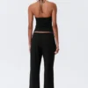 Top de algodón ajustado con cuello halter – Negro Top de algodón ajustado con cuello halter – Negro
