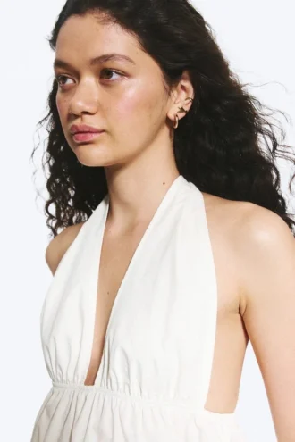 Top de algodón con cuello halter – blanco roto