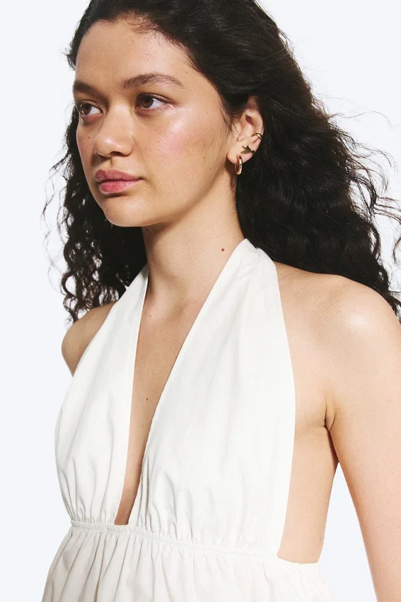 Top de algodón con cuello halter – blanco roto Top de algodón con cuello halter – blanco roto