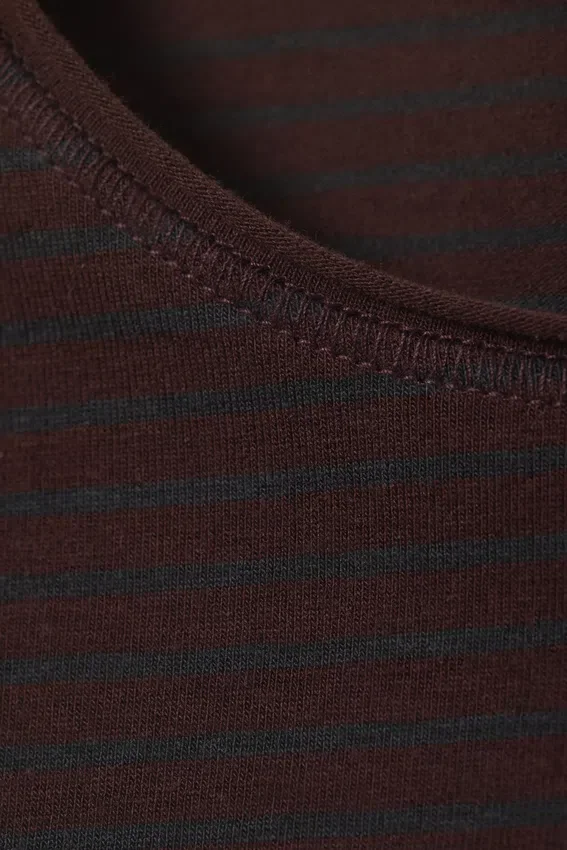 Top de algodón de manga larga – Rayas rojo oscuro Top de algodón de manga larga – Rayas rojo oscuro
