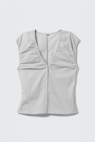 Top de algodón sin mangas con cuello en V – Gris claro