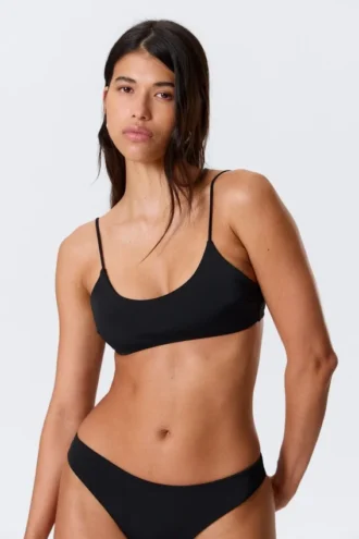 Top de bikini acolchado con lazo – Negro
