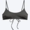 Top de bikini acolchado con lazos – Gris oscuro Top de bikini acolchado con lazos – Gris oscuro