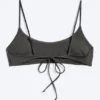 Top de bikini acolchado con lazos – Gris oscuro Top de bikini acolchado con lazos – Gris oscuro