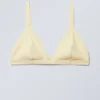Top de bikini con cuello en V acanalado – Amarillo claro Top de bikini con cuello en V acanalado – Amarillo claro
