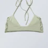 Top de bikini con cuello halter – Caqui claro apagado Top de bikini con cuello halter – Caqui claro apagado