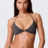 Top de bikini con cuello halter – Gris oscuro Top de bikini con cuello halter – Gris oscuro