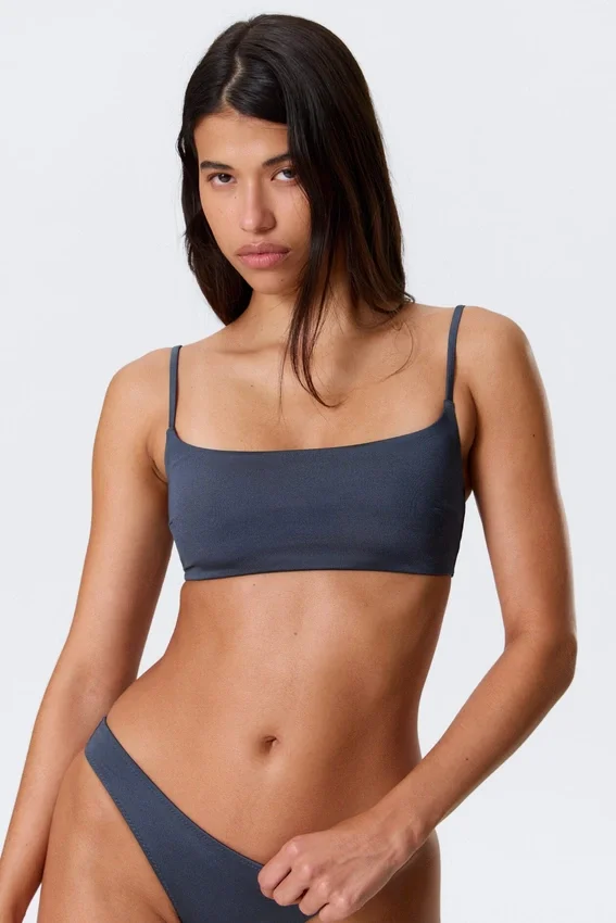 Top de bikini con cuello redondo – Azul oscuro Top de bikini con cuello redondo – Azul oscuro