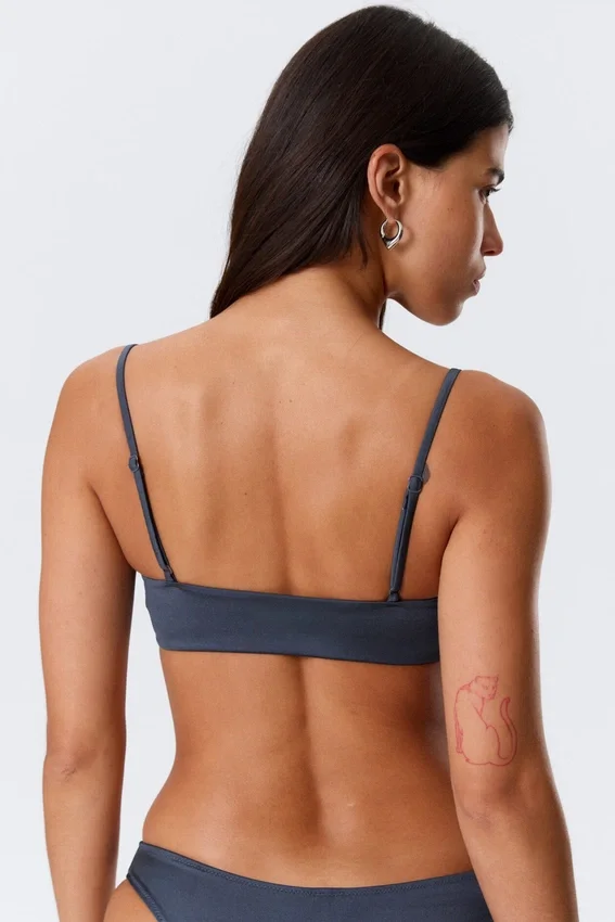 Top de bikini con cuello redondo – Azul oscuro Top de bikini con cuello redondo – Azul oscuro
