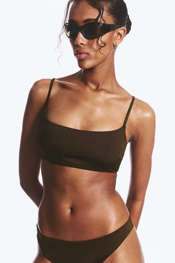 Top de bikini con cuello redondo – Marrón oscuro Top de bikini con cuello redondo – Marrón oscuro