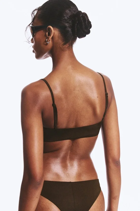 Top de bikini con cuello redondo – Marrón oscuro Top de bikini con cuello redondo – Marrón oscuro