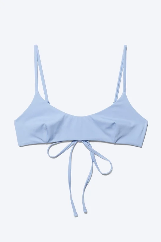 Top de bikini con tirantes – Azul claro Top de bikini con tirantes – Azul claro
