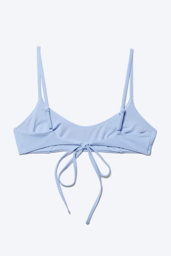 Top de bikini con tirantes – Azul claro Top de bikini con tirantes – Azul claro