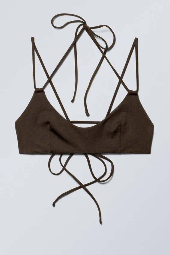 Top de bikini con tirantes cruzados a la espalda – Marrón oscuro Top de bikini con tirantes cruzados a la espalda – Marrón oscuro
