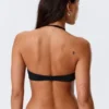 Top de bikini minimalista con cuello halter – Negro Top de bikini minimalista con cuello halter – Negro