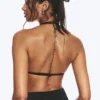 Top de bikini triangular con cuello halter y escote redondeado – Negro Top de bikini triangular con cuello halter y escote redondeado – Negro