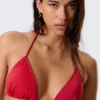 Top de bikini triangular con lazos – Rojo brillante Top de bikini triangular con lazos – Rojo brillante