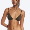 Top de bikini triangular con nudos – Dark Mole Top de bikini triangular con nudos – Dark Mole