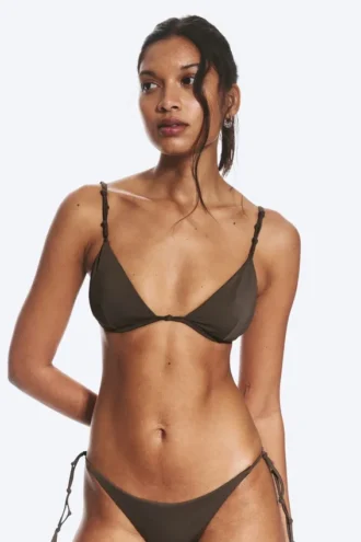 Top de bikini triangular con nudos – Dark Mole