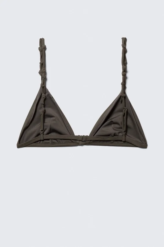 Top de bikini triangular con nudos – Dark Mole Top de bikini triangular con nudos – Dark Mole