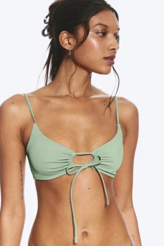 Top de bikini triangular fruncido – Verde Top de bikini triangular fruncido – Verde
